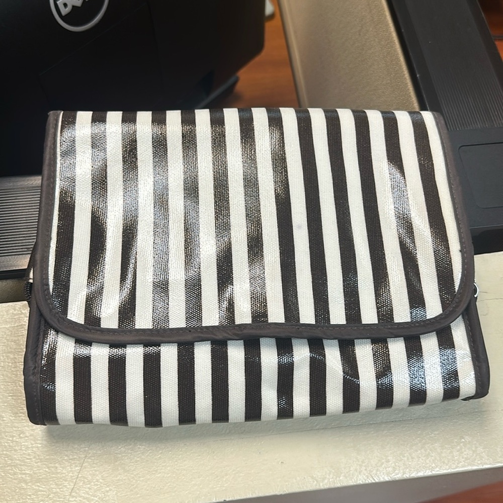 Henri Bendel Travel Toiletry Case